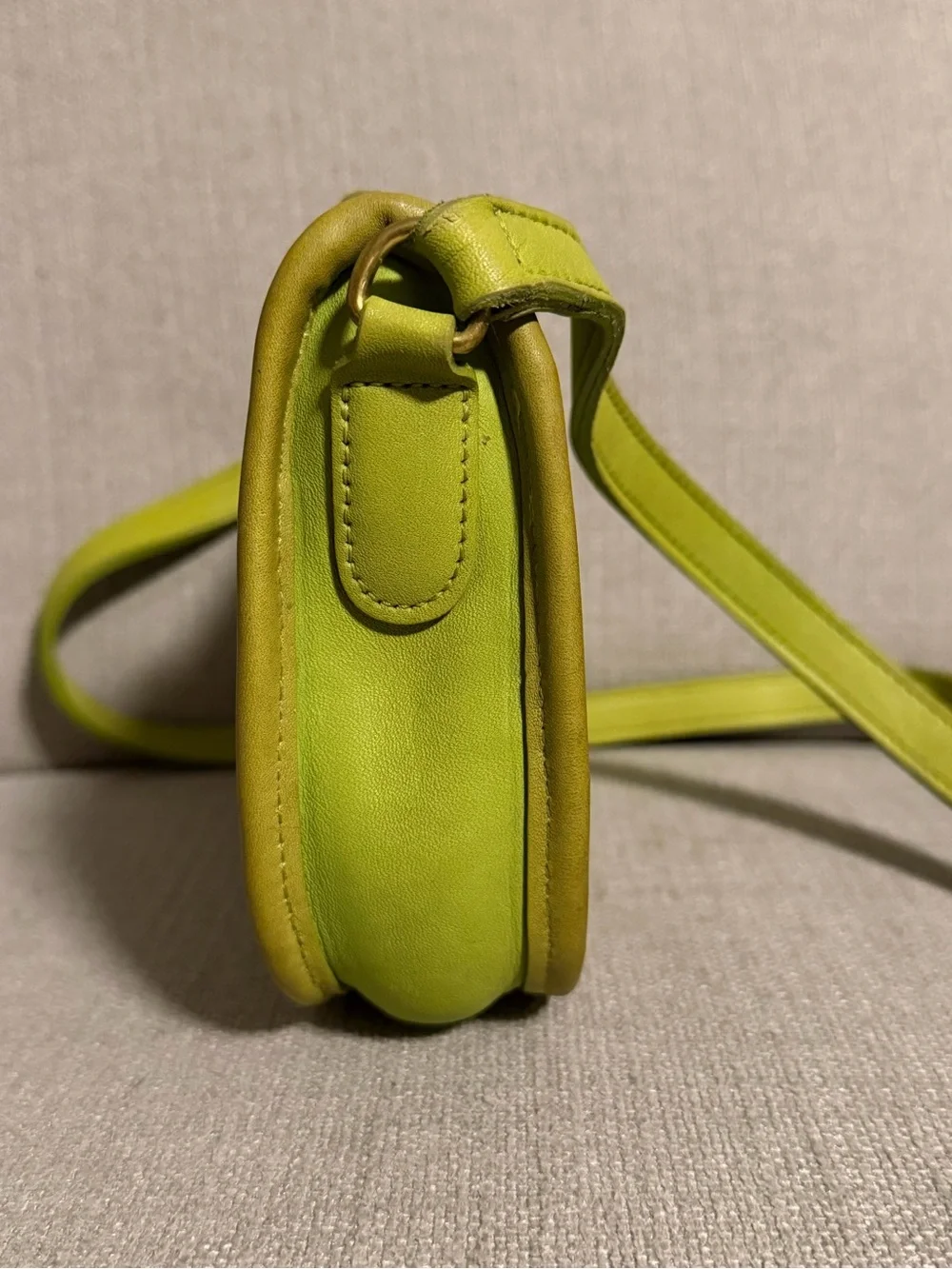 Rare Vintage Coach Wendie Lime Green Glove-Tanned Leather Crossbody